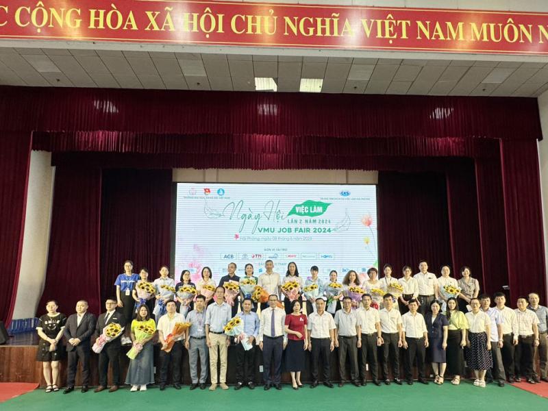 Ngày hội việc làm lần 2 năm 2024 tại Trường Đại học Hàng hải Việt Nam