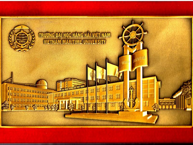 Phòng CTSV thông báo danh sách sinh viên nợ học phí, giáo trình học kì phụ năm học 2017-2018 tính đến hết ngày 14-06-2017. 