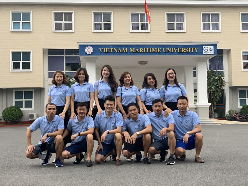 CÁC SV MKT40DH1 NĂM ẤY HỌP MẶT CÙNG GIA ĐÌNH 